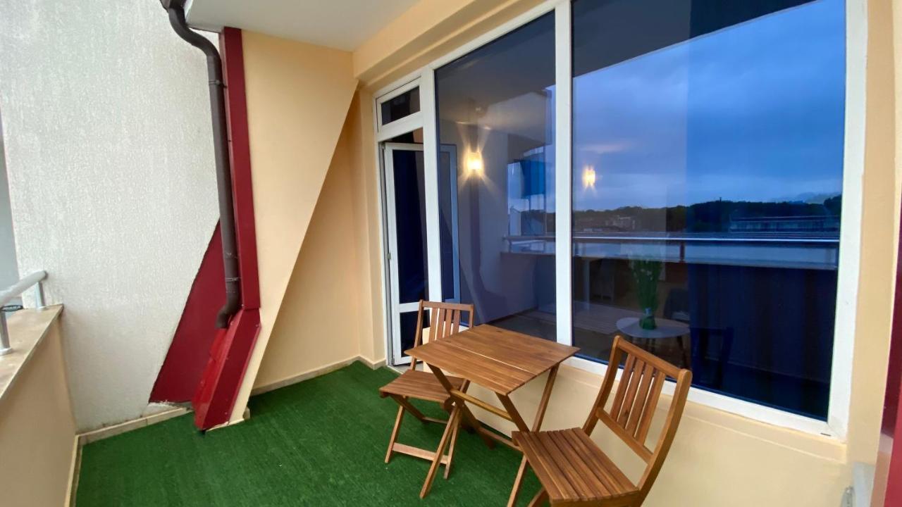 Esperanto 402 Large Studio Napospart Kültér fotó